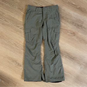 Womens Snowpants Aperature